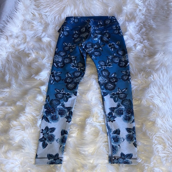 NIYAMA Blue Rose Leggings M - Picture 6 of 12